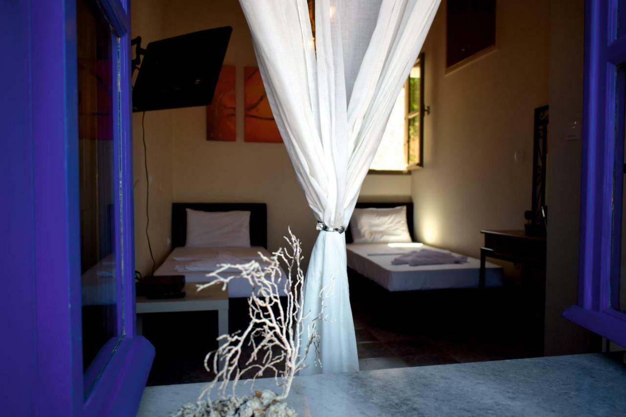 Occasus Room Chalki Town Exterior foto